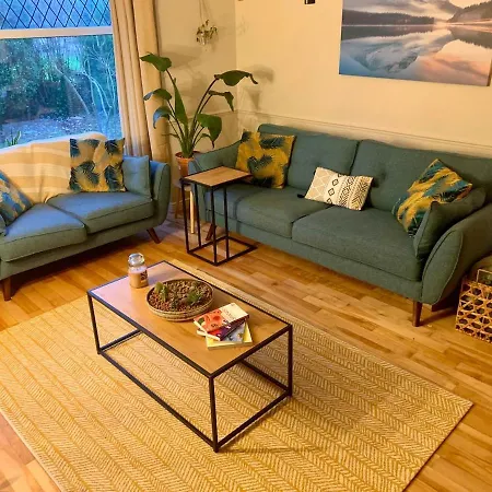 Spacious Private And Plant Paradise In Feriehus *